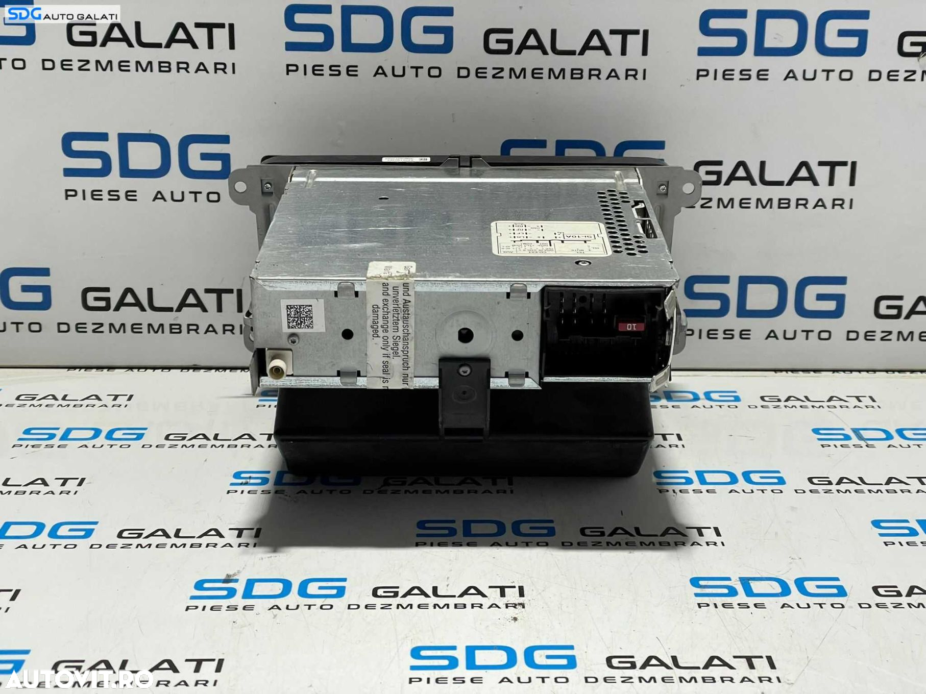 Unitate Radio CD Player U L V W MP3 Seat Altea FL Facelift 2008 - 2013 Cod 5K0035156 [L3102] - 2