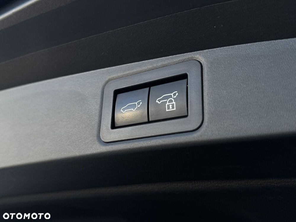 Toyota Corolla 1.8 Hybrid Style - 32