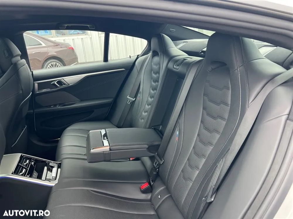 BMW M8 M850i xDrive Gran Coupe - 13