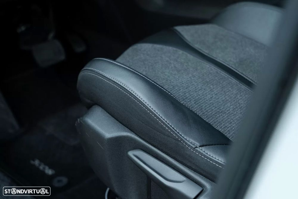 Peugeot 3008 1.5 BlueHDi Allure Pack EAT8 - 10