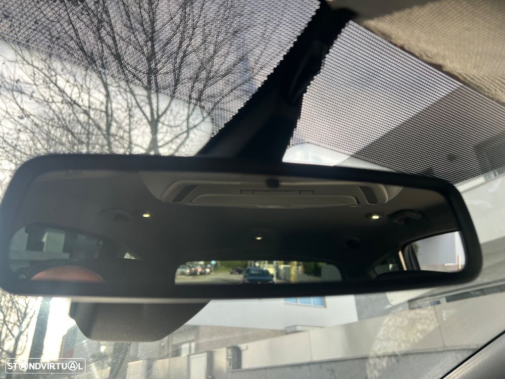 Ford S-Max 2.0 TDCi Titanium 7L - 17