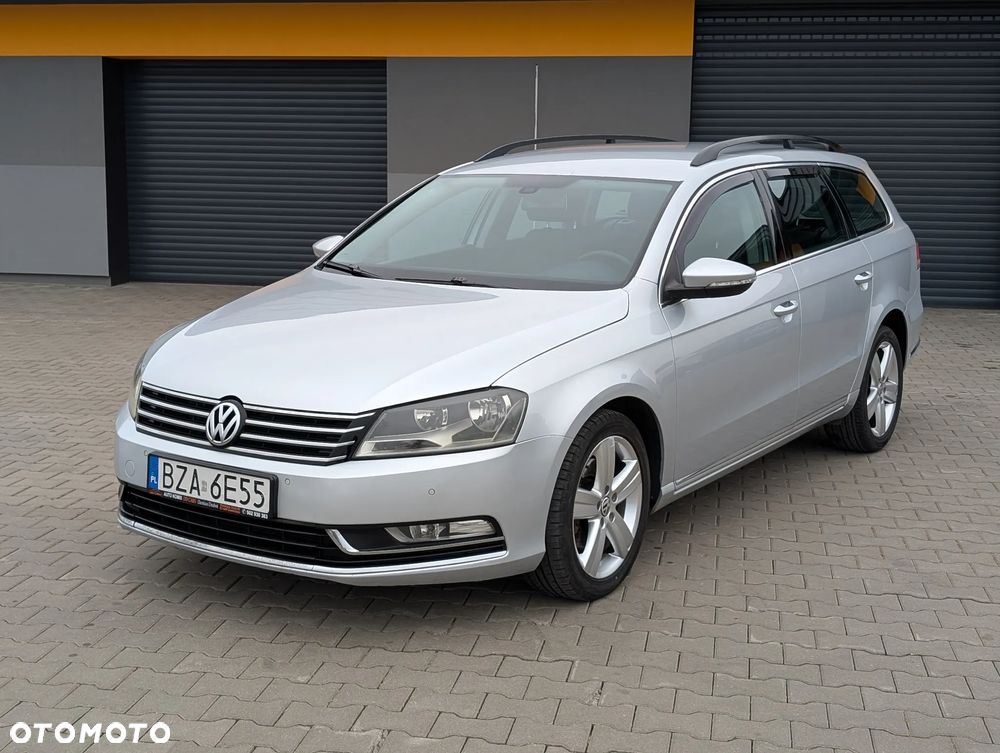Volkswagen Passat 1.6 TDI DPF BlueMotion Technology Comfortline - 8
