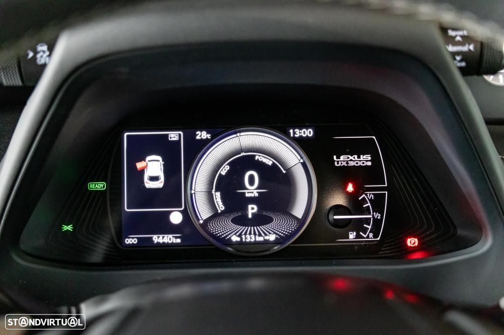 Lexus UX 300e Luxury - 28