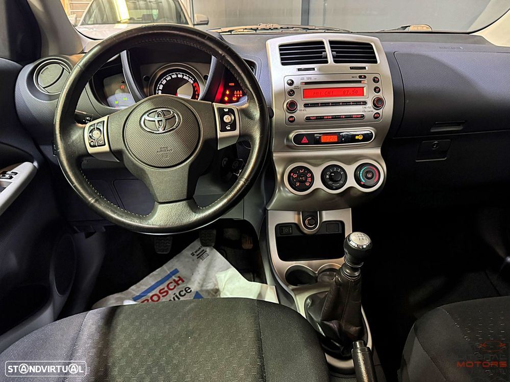Toyota Urban Cruiser 1.33 VVT-i - 20