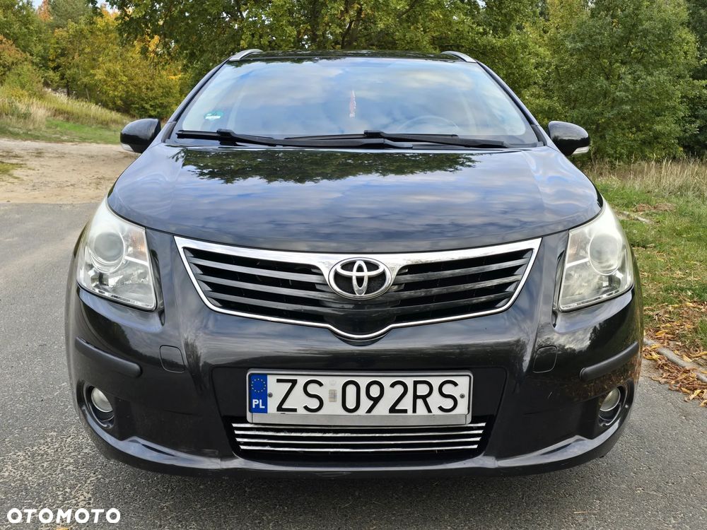 Toyota Avensis 1.6 Premium - 9