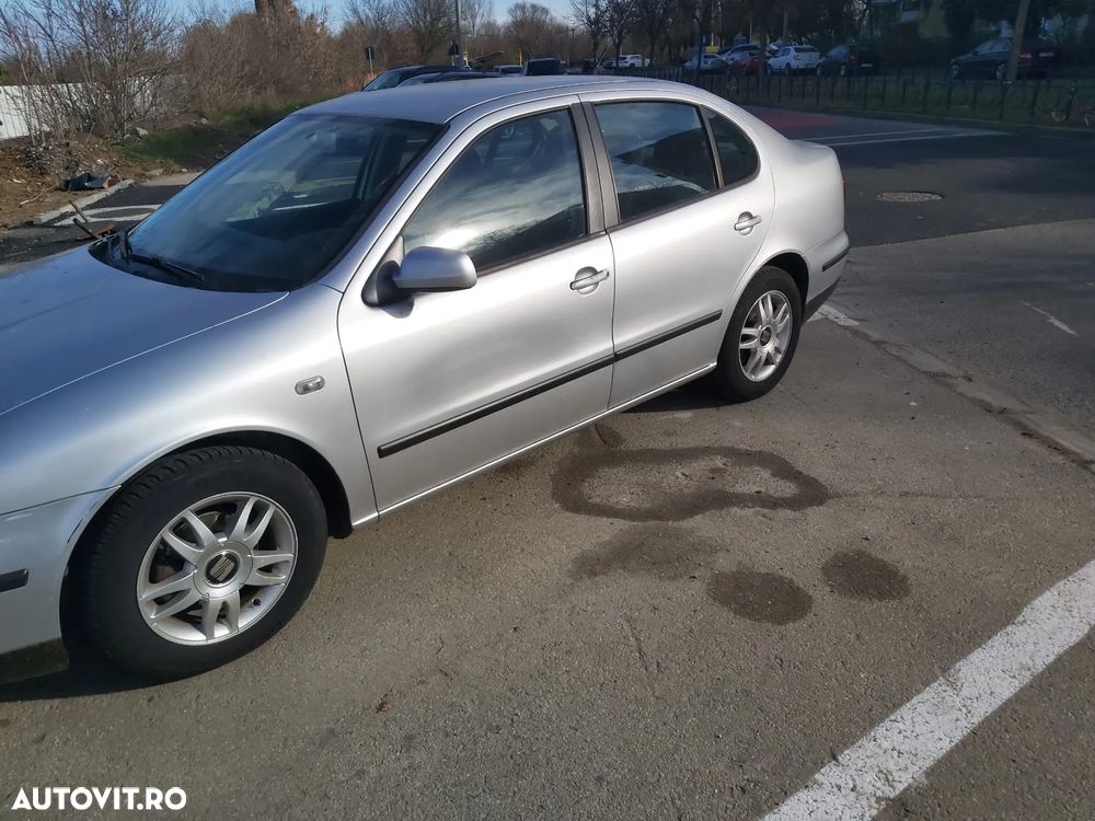 Seat Toledo 1.6 Signo - 3