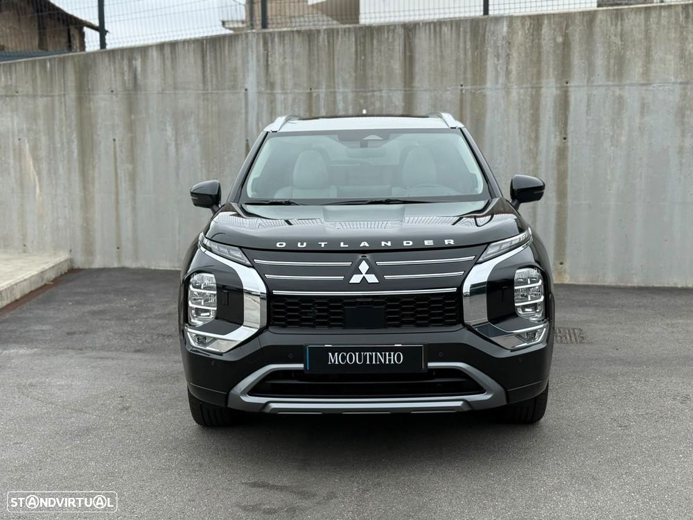 Mitsubishi Outlander - 8