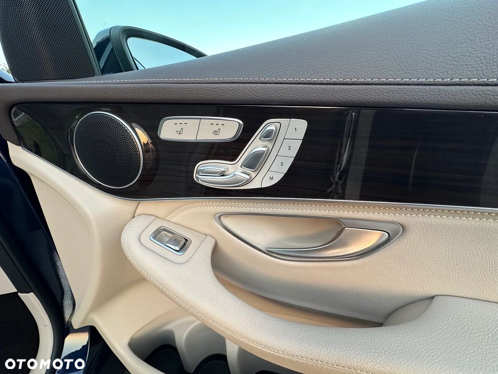 Mercedes-Benz GLC 300 4-Matic - 21