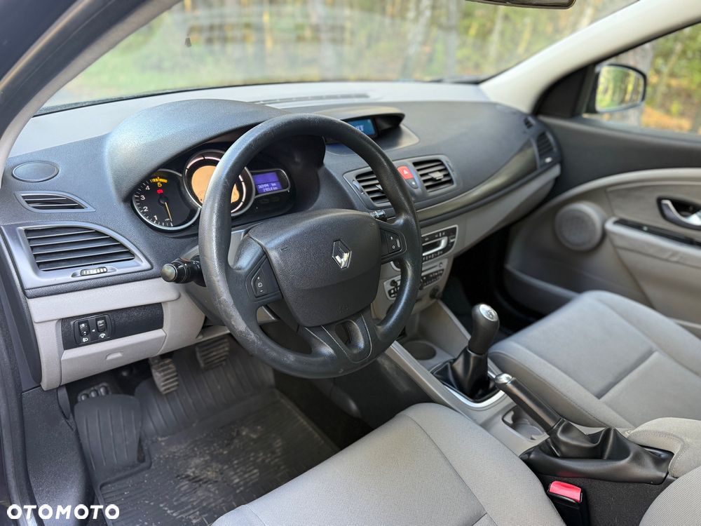 Renault Megane 1.5 dCi Authentique - 6
