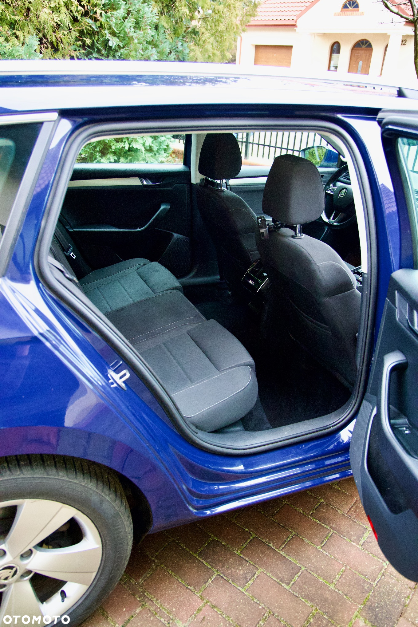 Skoda Superb 2.0 TDI Ambition - 17
