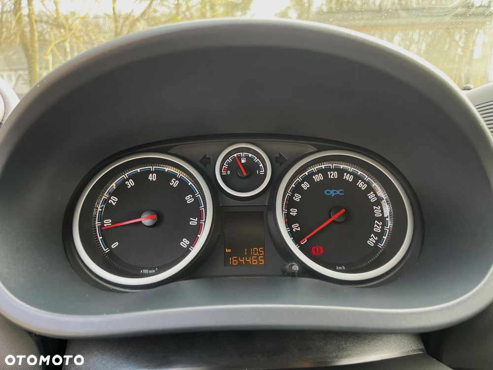 Opel Corsa 1.6 Turbo OPC - 23