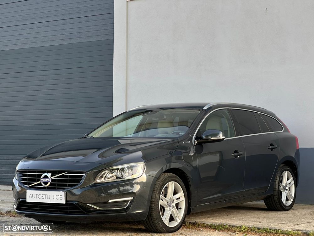 Volvo V60 2.4 D6 Summum AWD Phev - 1