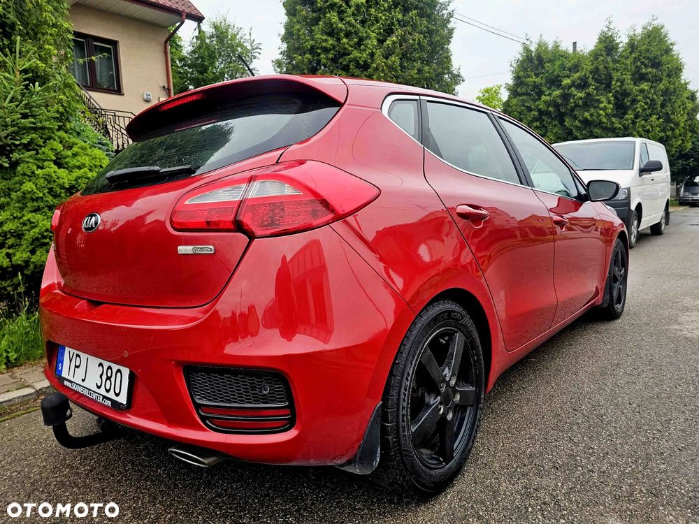 Kia Ceed 1.6 CRDi 136 ISG Platinum Edition - 3