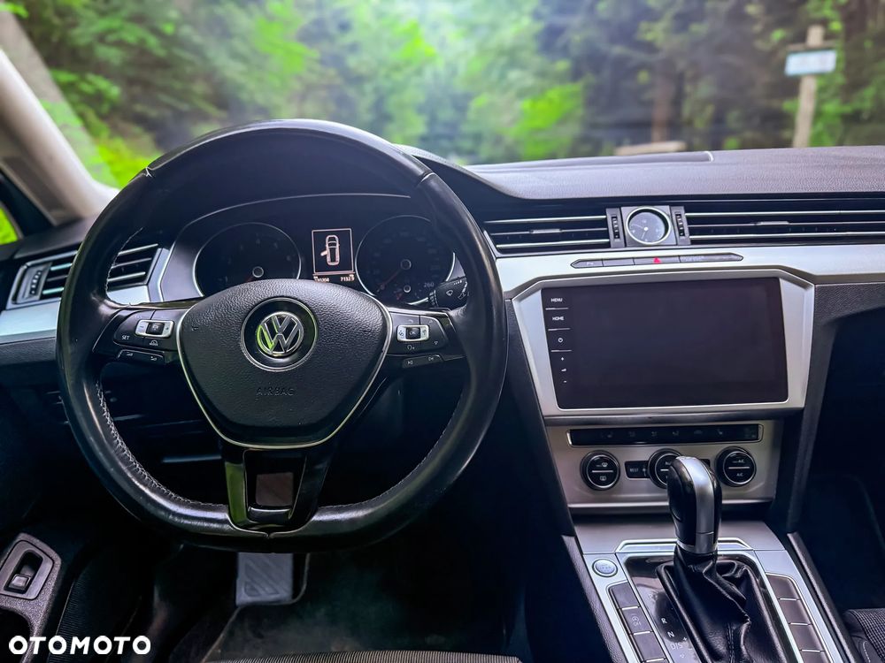 Volkswagen Passat 1.8 TSI (BlueMotion Technology) DSG Comfortline - 10