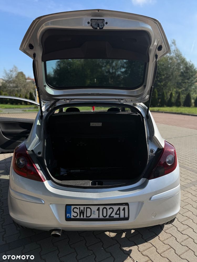 Opel Corsa - 12