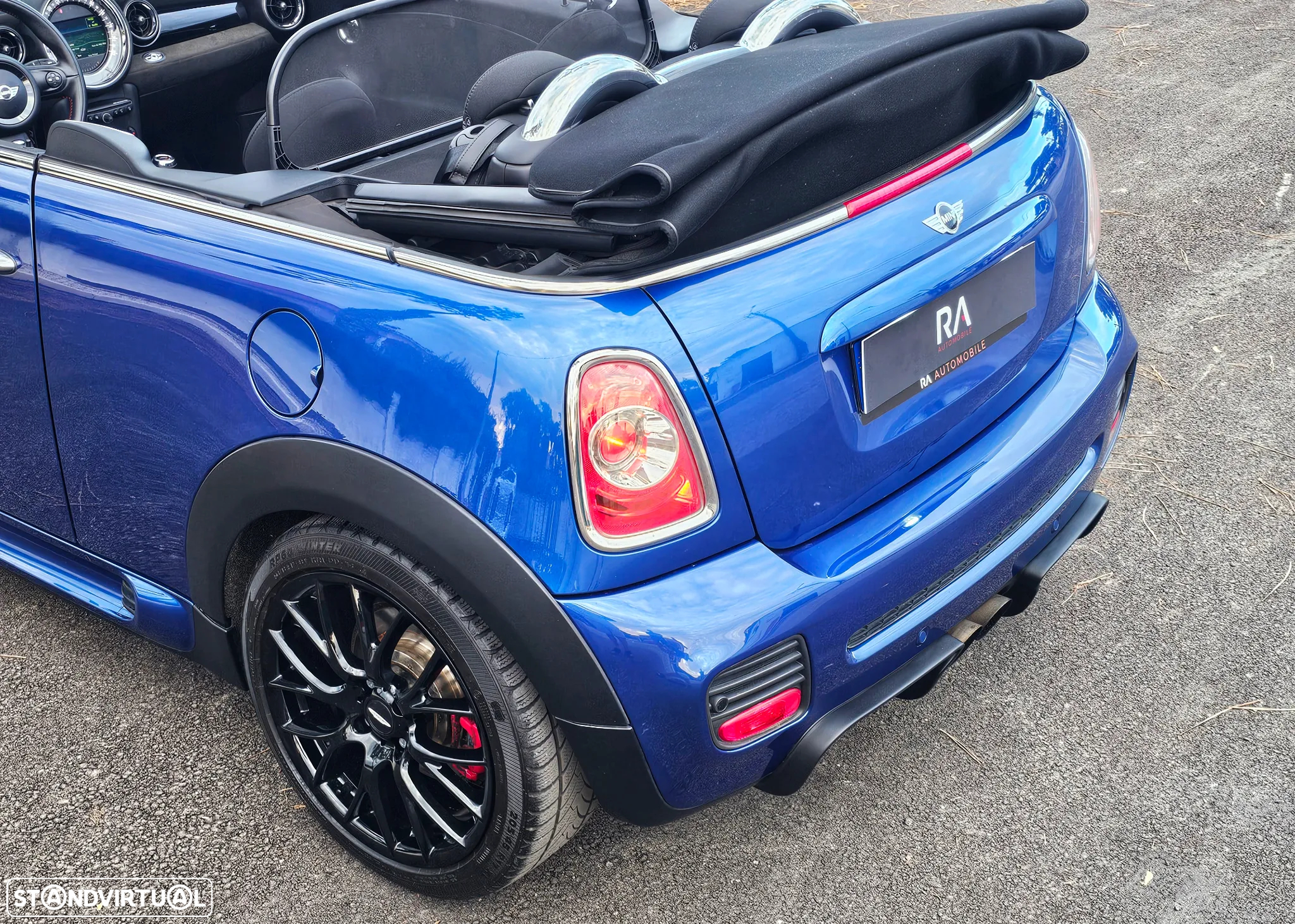MINI Cabrio John Cooper Works 157g - 12
