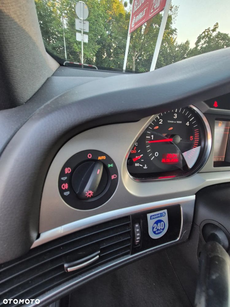 Audi A6 Avant - 8