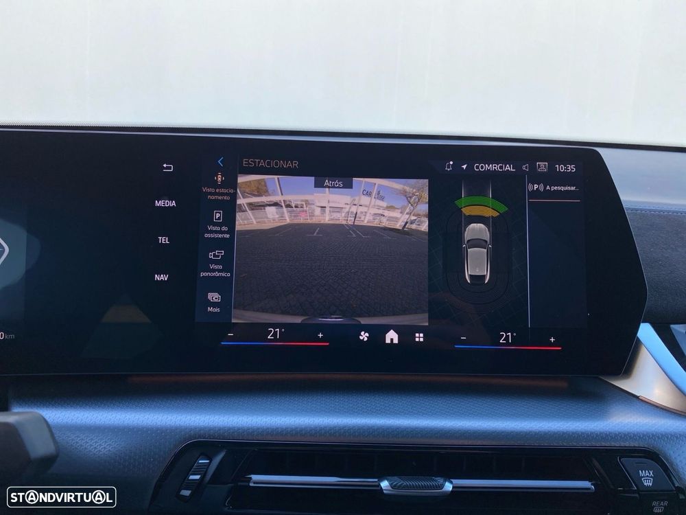 BMW iX2 eDrive20 Pack Desportivo M - 8