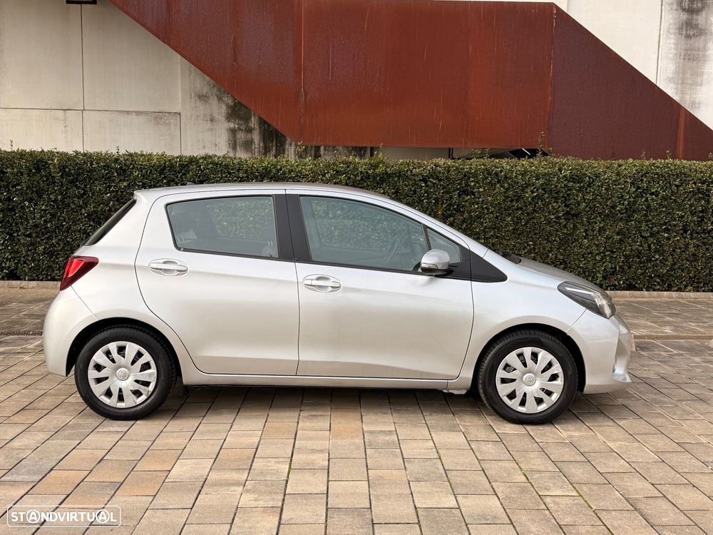 Toyota Yaris 1.5 HSD Active - 3