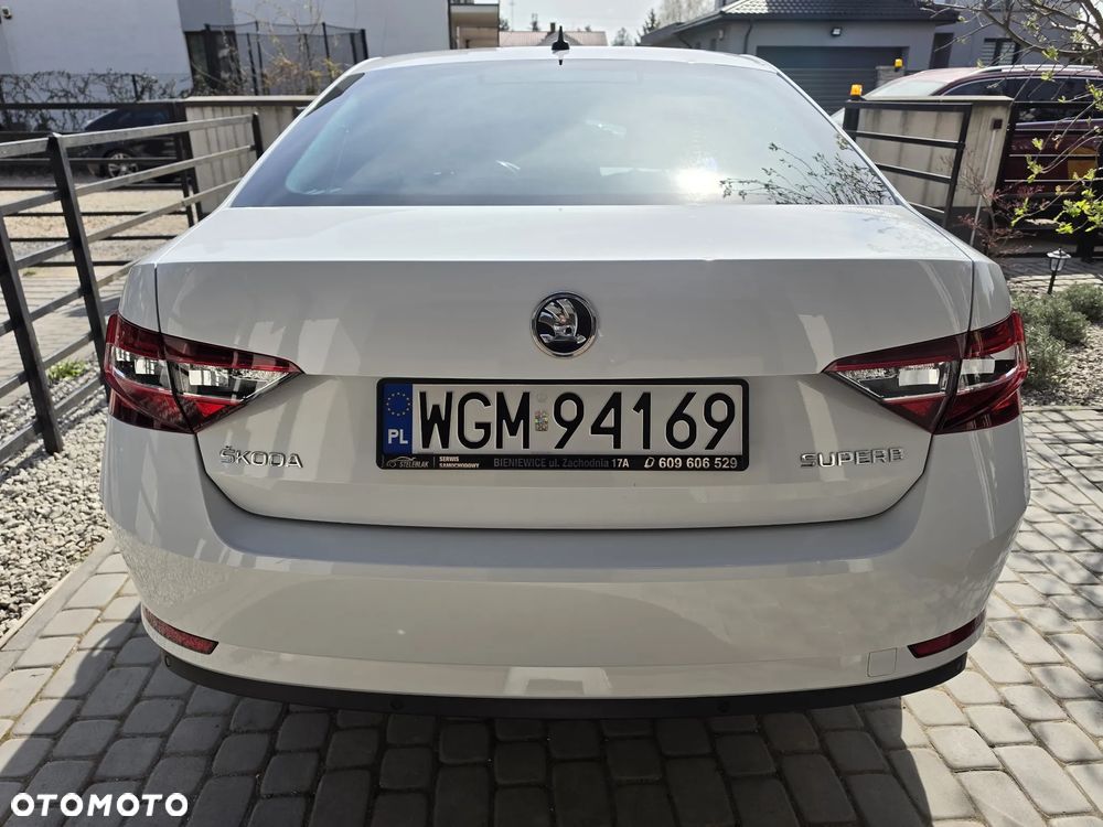 Skoda Superb 2.0 TSI Style DSG - 11