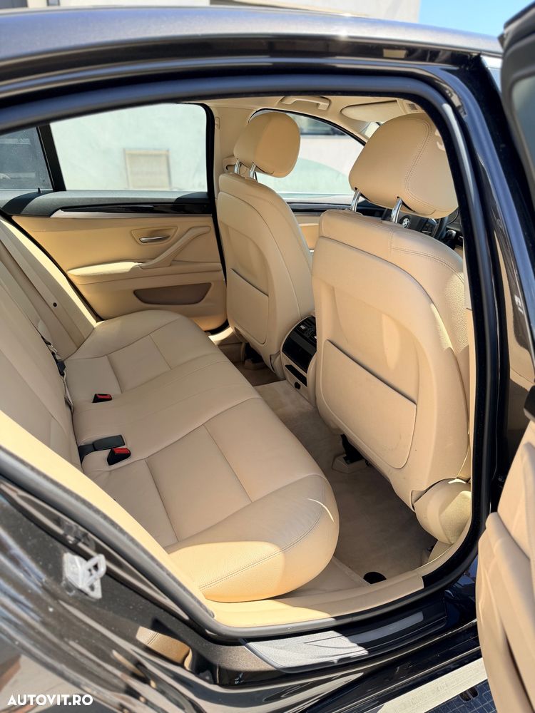 BMW Seria 5 520i Aut. - 12