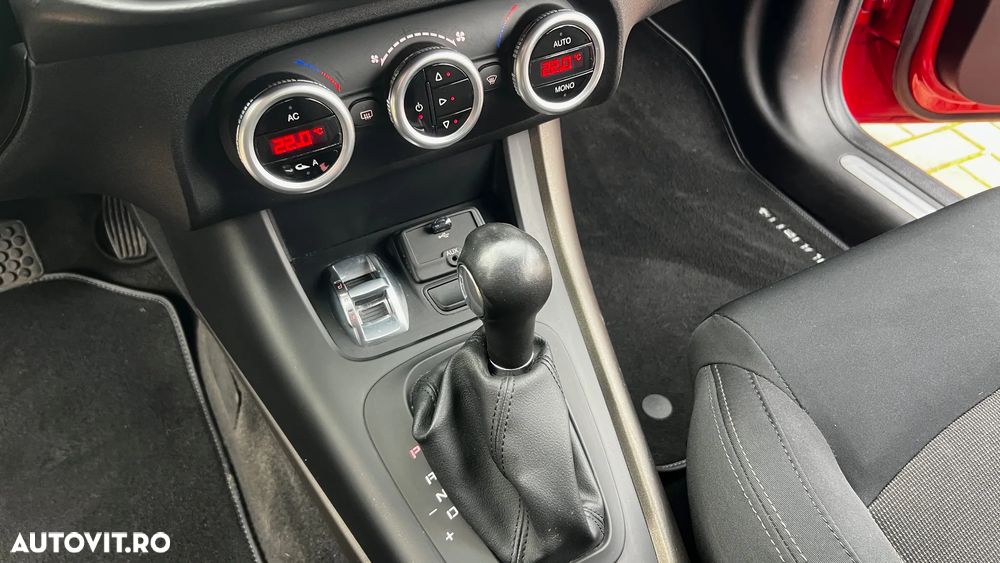 Alfa Romeo Giulietta 1.4 M-Air TCT Distinctive - 4