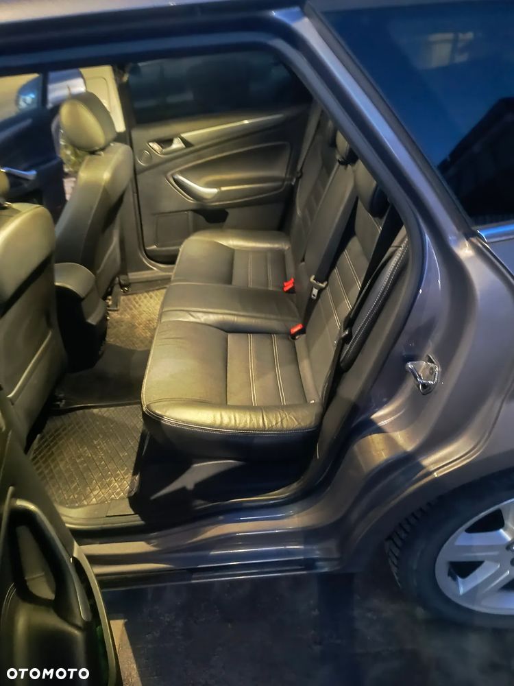 Ford Mondeo - 23