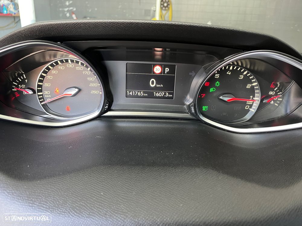 Peugeot 308 PureTech 130 GPF EAT8 Stop & Start Allure Pack - 15