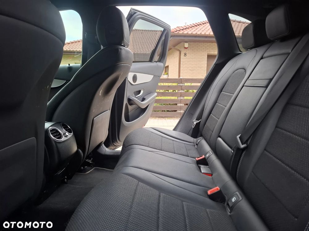 Mercedes-Benz GLC 300 e 4-Matic - 10