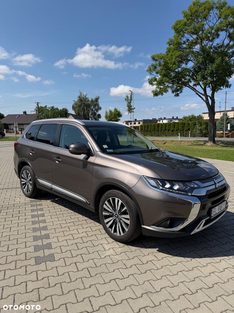 Mitsubishi Outlander 2.0 Instyle SDA 4WD CVT - 1