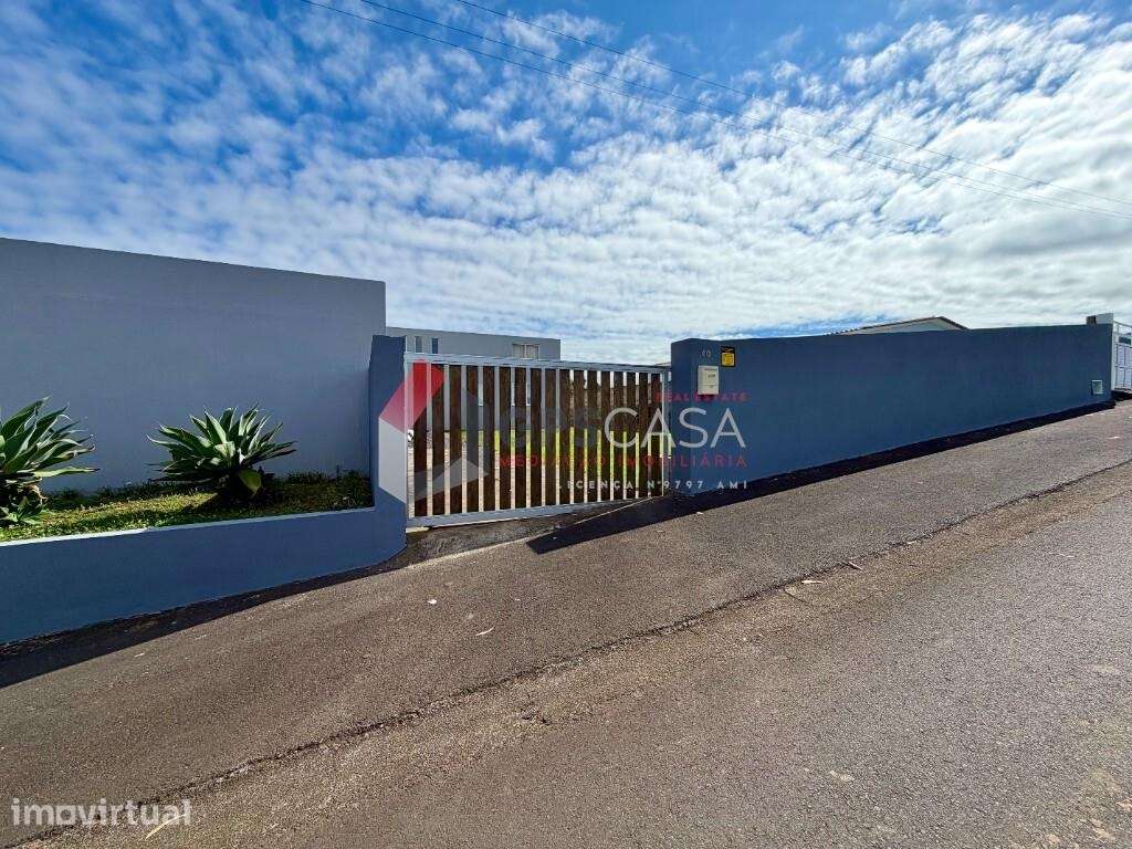 Moradia T4 com garagem – terreno de 1.936 m2 - Grande imagem: 2/56