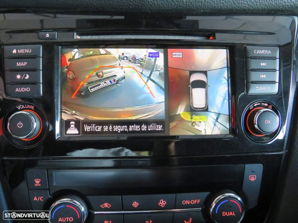 Nissan Qashqai 1.5 dCi N-Connecta J18+Led - 37