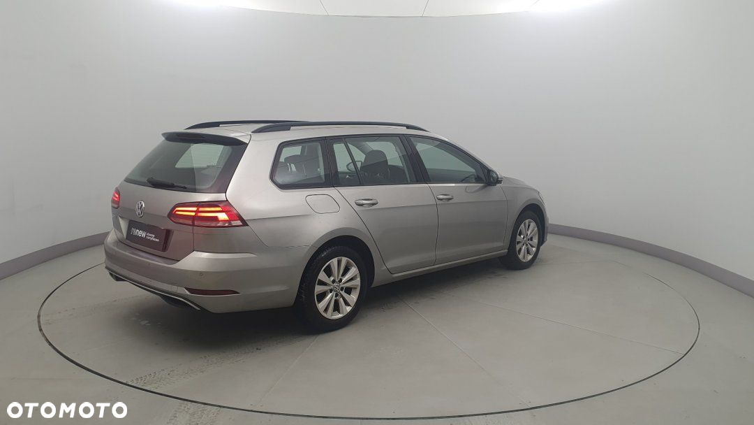 Volkswagen Golf - 3