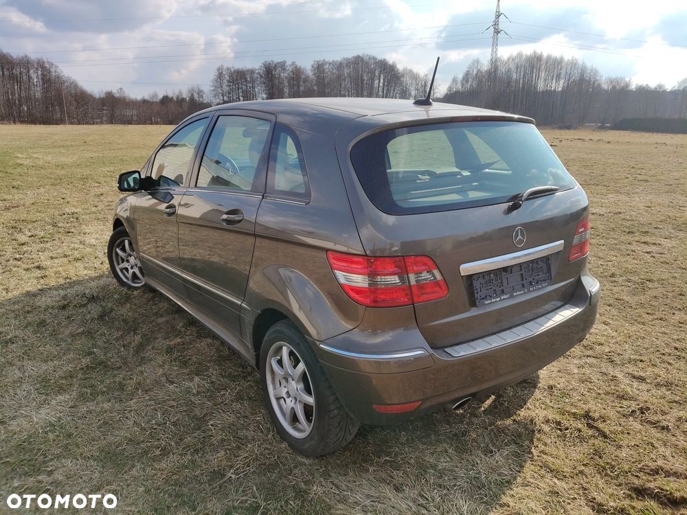 Mercedes-Benz Klasa B 170 Autotronic Special Edition - 4