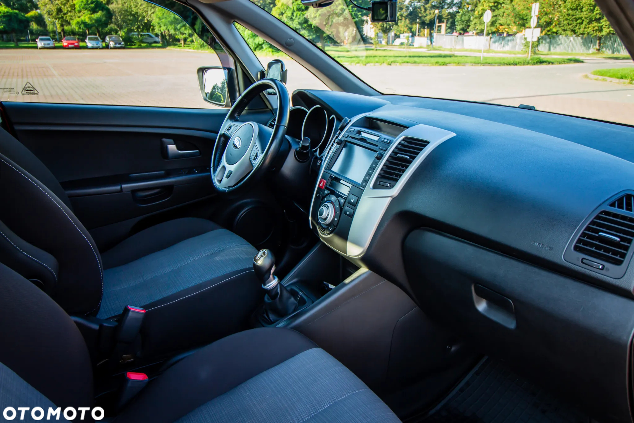 Kia Venga 1.4 CRDi M - 10