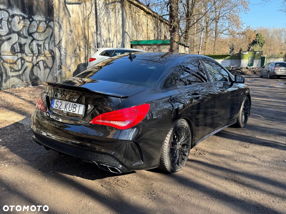 Mercedes-Benz CLA 45 AMG 4Matic 7G-DCT - 20