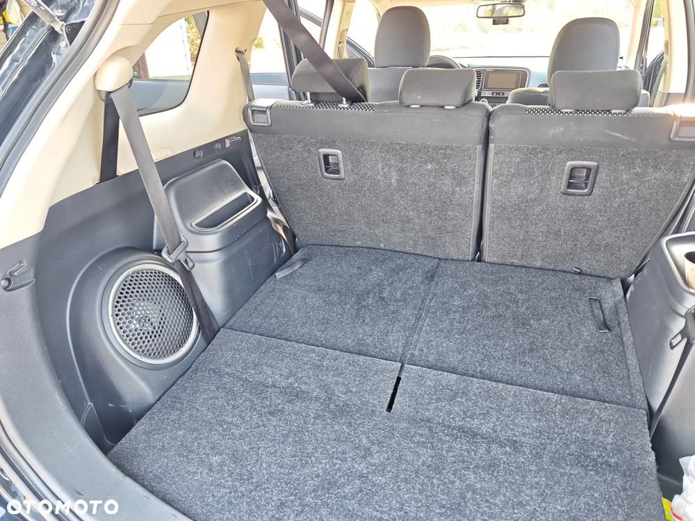 Mitsubishi Outlander 2.0 Intense + SDA 4WD CVT - 9