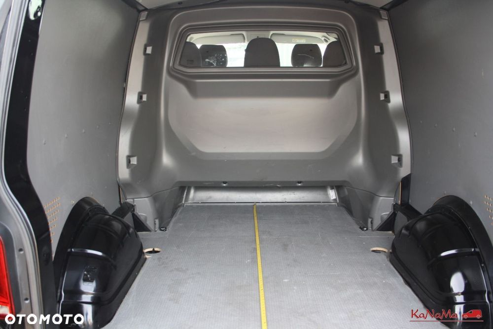 Volkswagen Transporter - 12