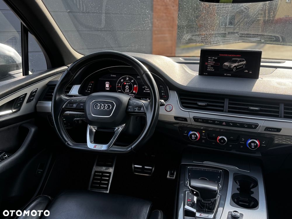 Audi SQ7 - 15
