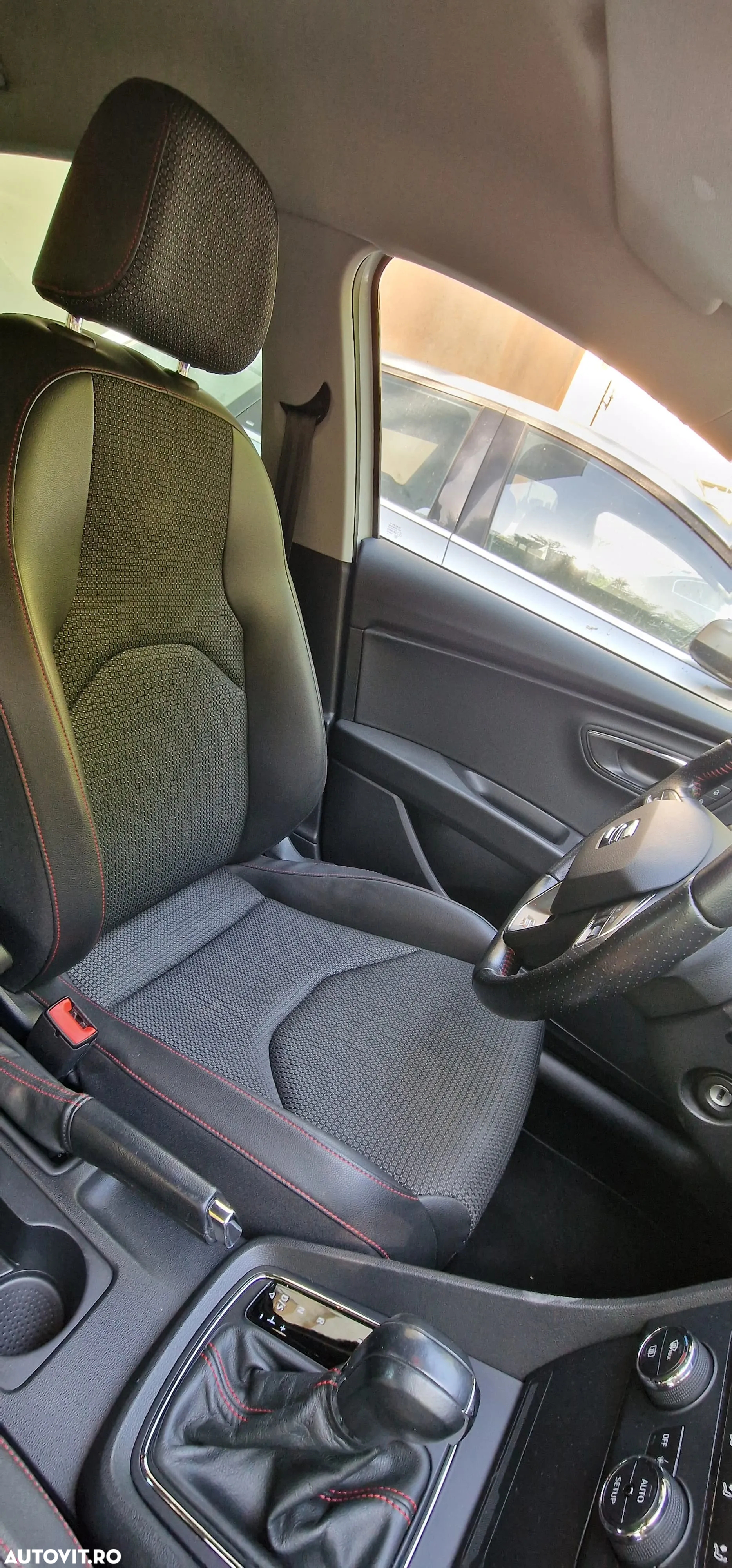 Seat Leon 2.0 TDI DPF DSG FR - 12