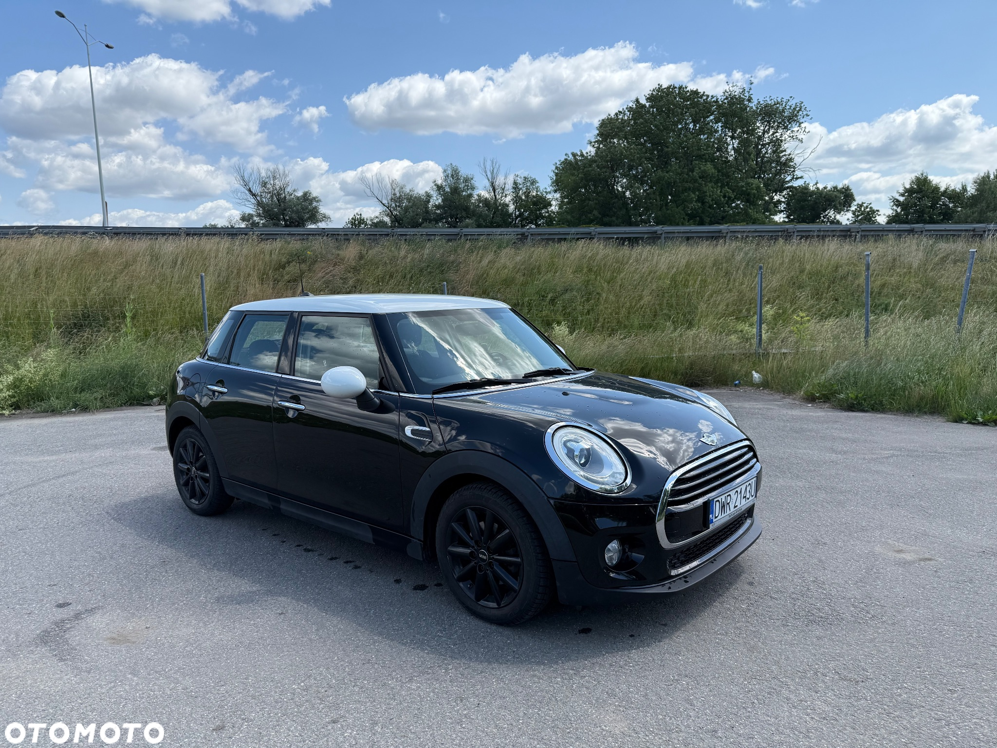 MINI Cooper Standard - 2