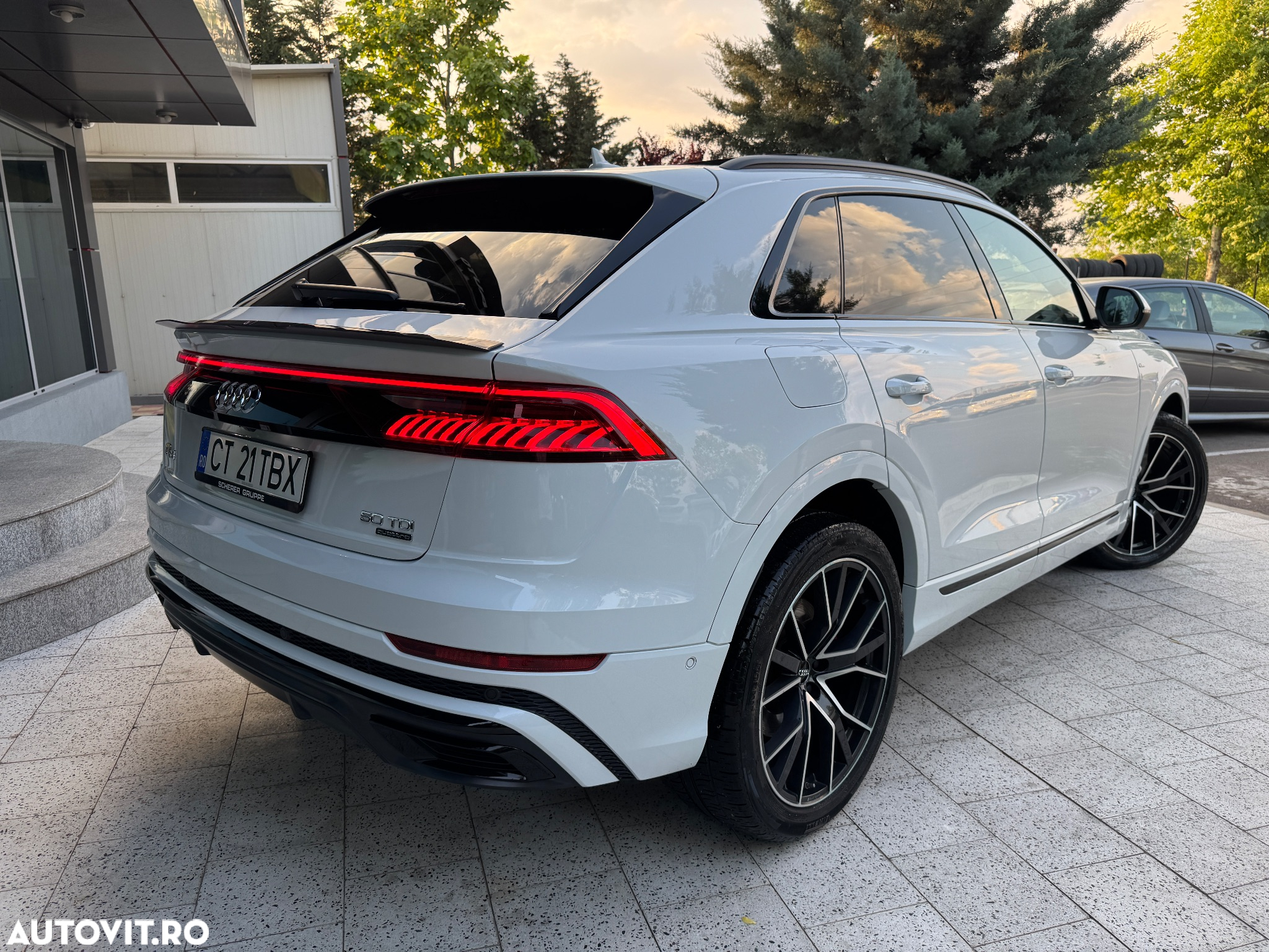 Audi Q8 50 TDI quattro Tiptronic - 2