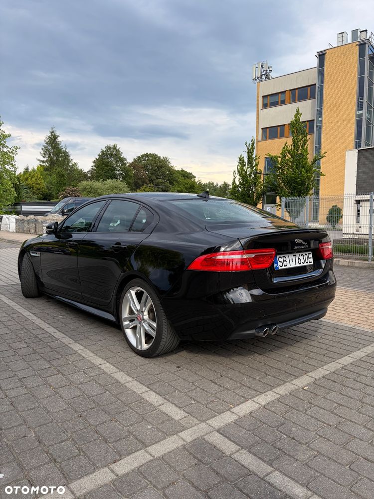 Jaguar XE 20d R-Sport - 3