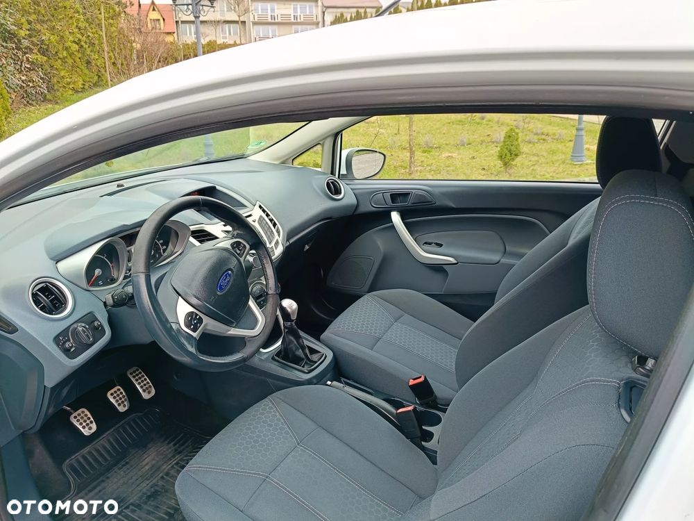 Ford Fiesta - 7