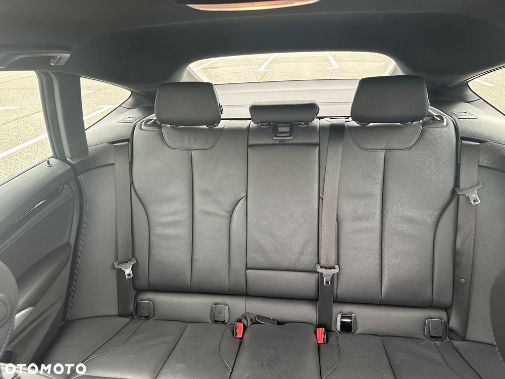 BMW 3GT 320d xDrive M Sport - 14