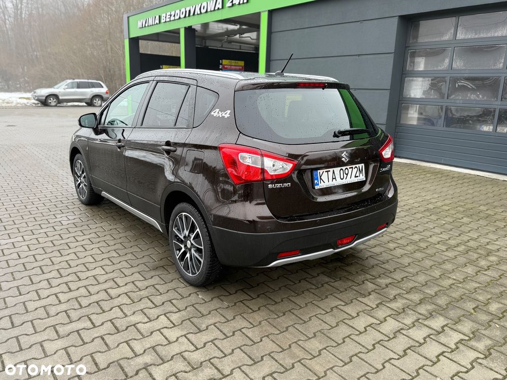 Suzuki SX4 1.6 Premium - 28