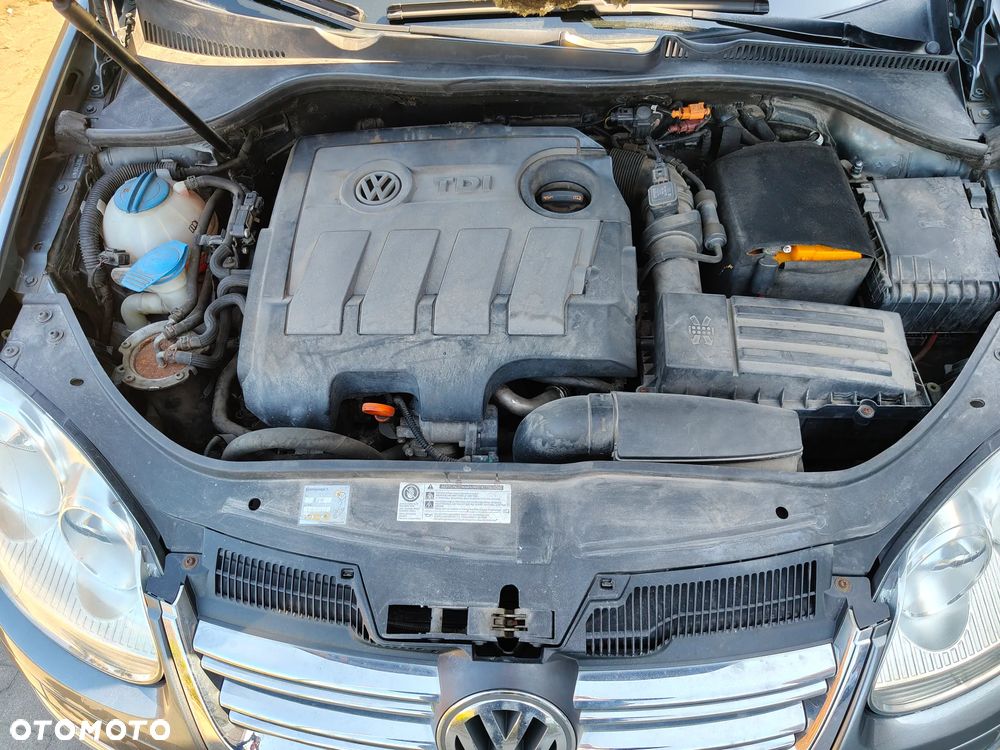 Volkswagen Jetta 1.6 TDI DPF Comfortline - 8