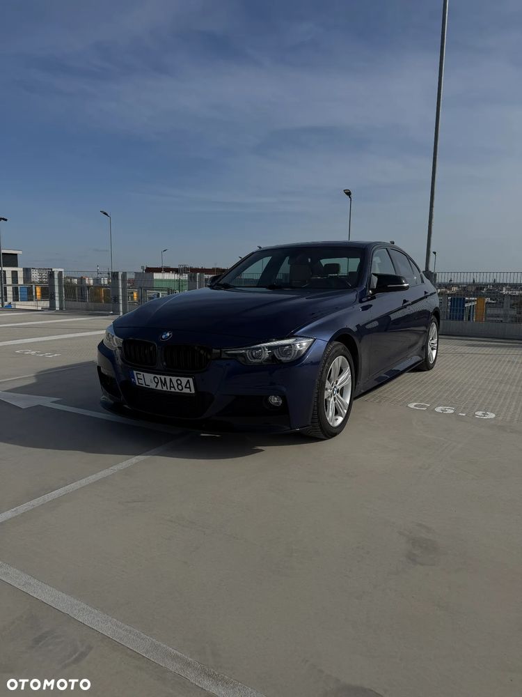 BMW Seria 3 330i - 3