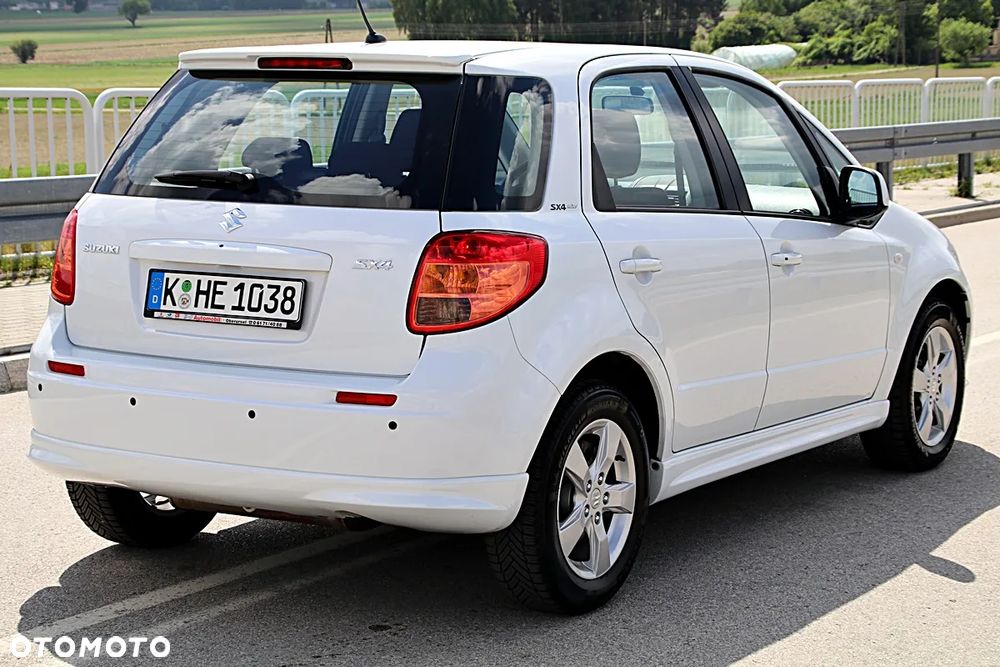 Suzuki SX4 1.6 VVT 4x2 City - 11
