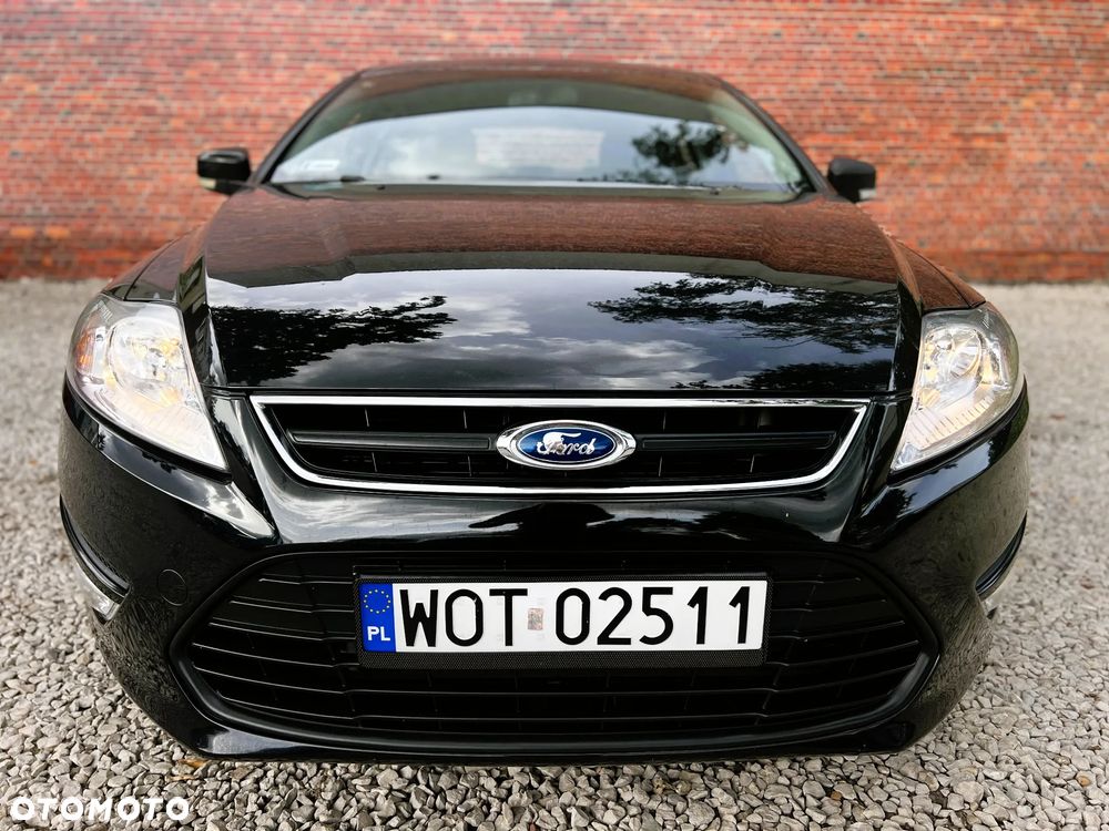 Ford Mondeo - 35